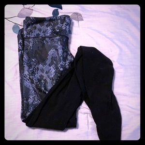 Alo Yoga leggings, Sz M